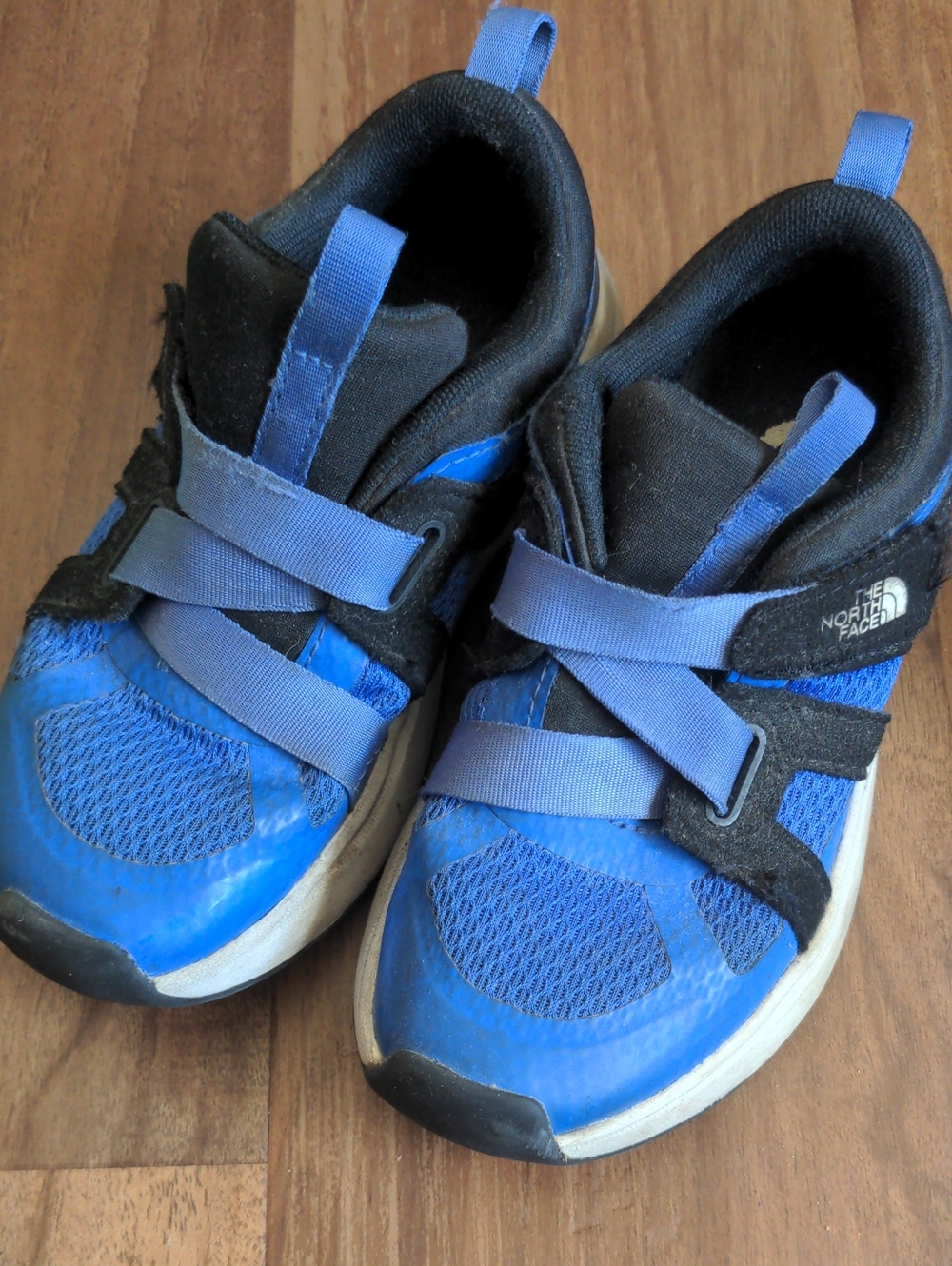 The North Face Kids Royal Blue and Black Hook-and-Loop Sneakers